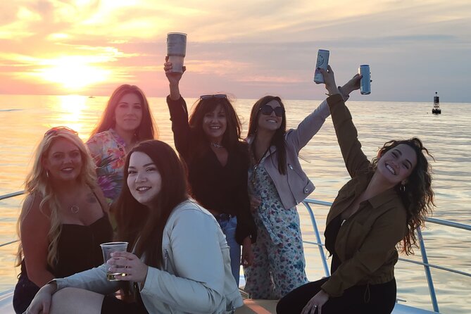 4 Hours Happy Hour Cruise - Crew Power: USCG-Certified Captains and a Fun, Helpful Team