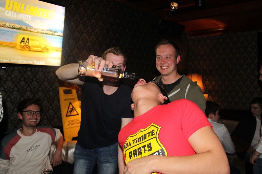 Amsterdam: Red-Light District Pub Crawl and Booze Boat Tour - Practical rules that affect comfort (more than you’d think)