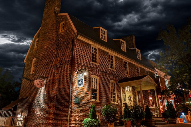 Annapolis Ghost Tours Boos & Booze Haunted Pub Crawl - Reynolds Tavern and 1747 Pub: Legends, Beverages, and a Caution