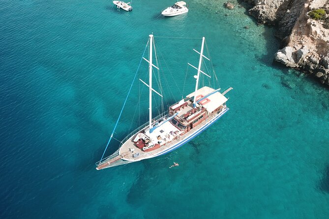 Athens Riviera Half-Day Cruise – Swim, Lunch & Drinks Included! - Stop 2: Vouliagmeni Beach and lunch with coastal views