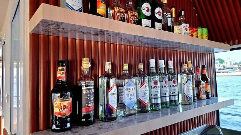 Bangkok : Chaophraya Booze Cruise – Drinks Onboard - Price and Value: What $17 Actually Gets You