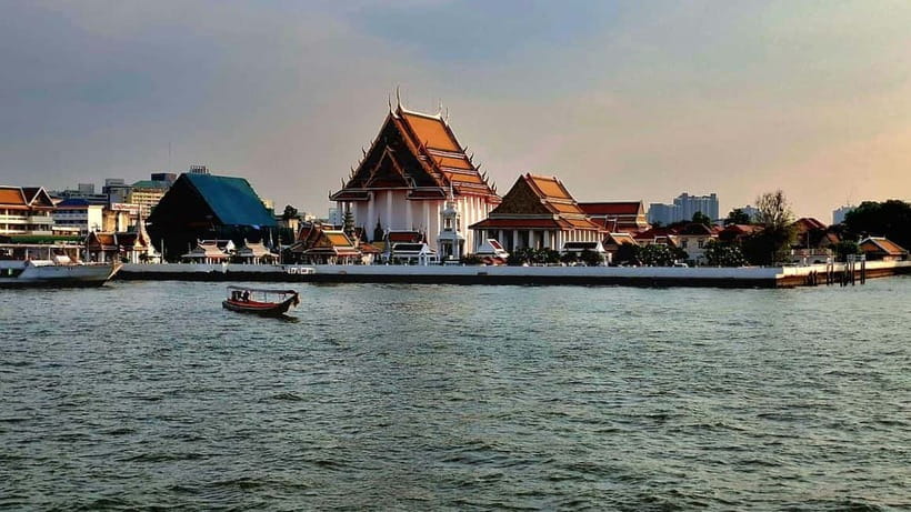 Bangkok : Chaophraya Booze Cruise – Drinks Onboard - Who This Cruise Is Best For