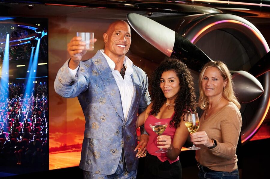 Berlin: Madame Tussauds Happy Hour Ticket - Where you start: Unter den Linden near Brandenburger Tor