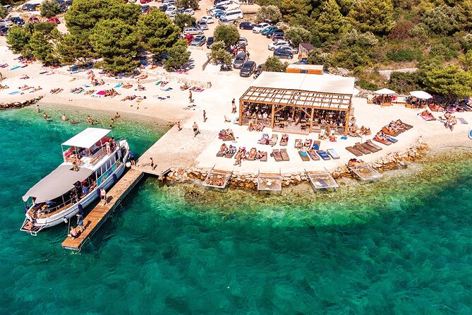 Blue Lagoon and 3 Island Boat Tour with Food and Drinks Included - Crew style and the pace: pleasant, not rushed