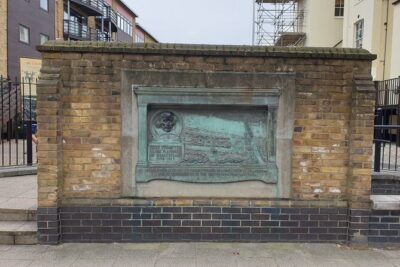 Booze, Brothels & The Bard: A Walking Tour of London's Bawdy Borough - Getting there: starting at Borough High Street, ending at Shakespeare’s Globe