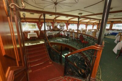 Budapest: 1 hr Sunshine Booze Cruise with Prosecco - Boarding at Akadémia Dock 2: the place to avoid confusion