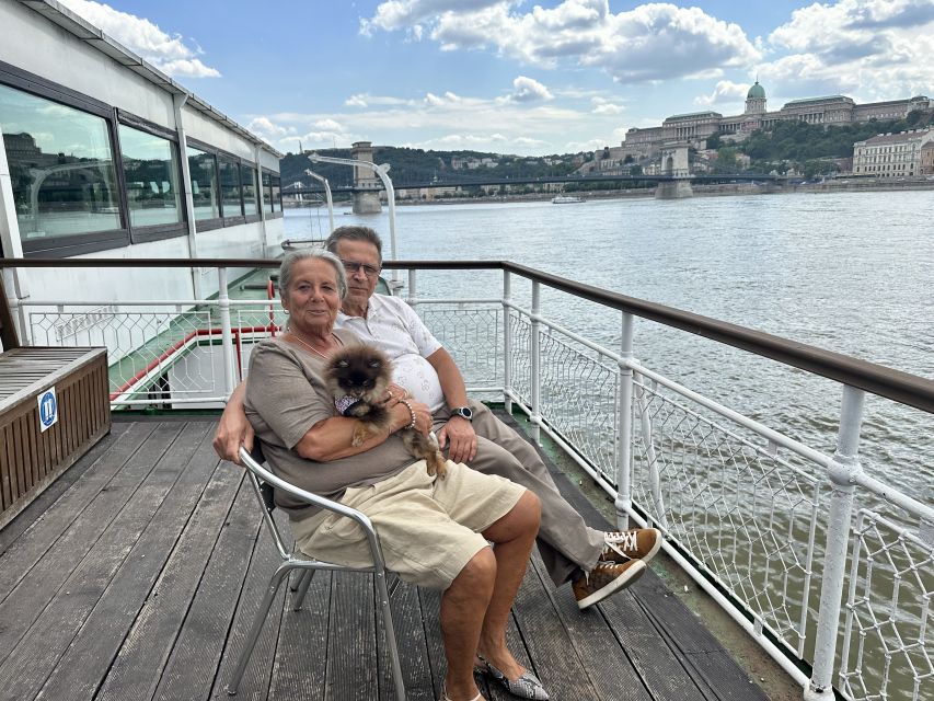 Budapest: 1 hr Sunshine Booze Cruise with Prosecco - Drinks on board: cocktails, local craft beer, and prosecco options
