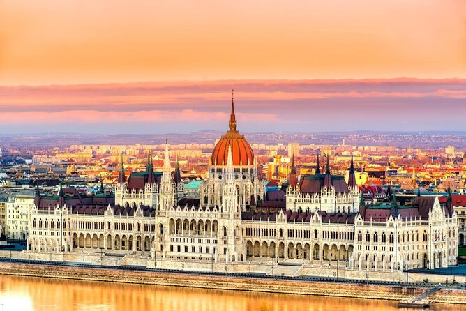 Budapest Danube Sightseeing Cruise with Unlimited Drinks - Quick things to know before you board