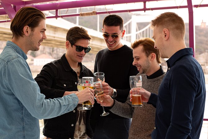 Budapest Danube Sightseeing Cruise with Unlimited Drinks - Getting on board at Jane Haining rkp. 11 (and finding a good spot)