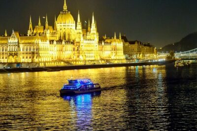 Budapest Danube Sightseeing Cruise with Unlimited Drinks - Price and drink value: $42.05 isn’t just for sightseeing