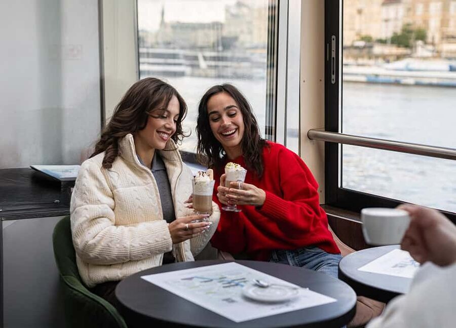 Budapest: Downtown Budapest Unlimited Booze Cruise - Why This One-Hour Danube Cruise Feels Like a Smart Shortcut