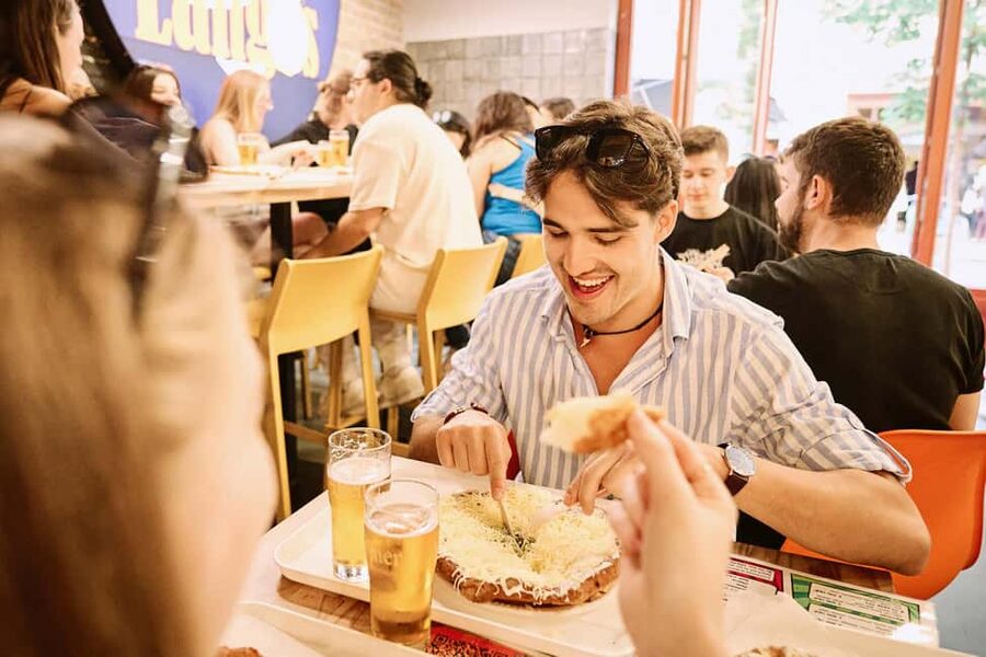 Budapest Guided Food Tour with Drinks Included - Why Kazinczy Street Synagogue is the perfect starting point