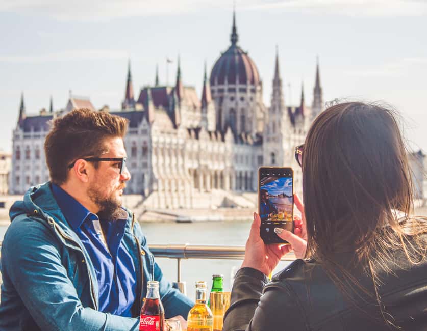 Budapest: Happy Hour Sightseeing Cruise - Audio Guide on Your Phone: Learning Without Loudspeakers