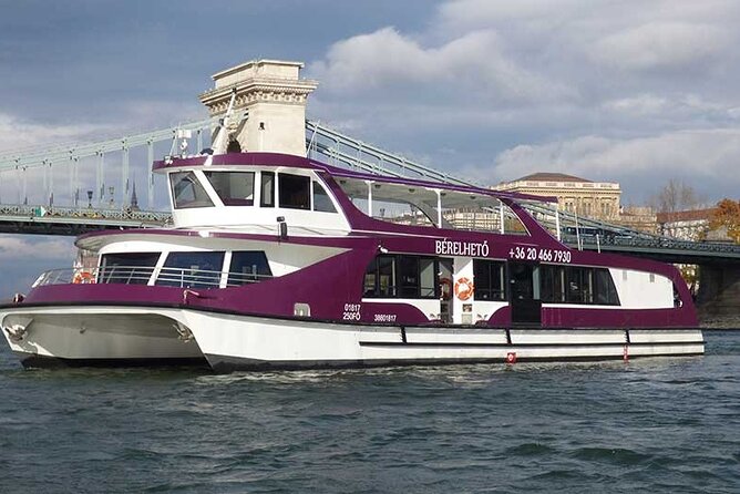 Budapest Sightseeing with Drink Included - The Danube loop: which sights you’ll actually recognize