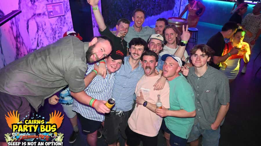 Cairns: Ultimate Party Bus with drinks included - Key things you should know before you book