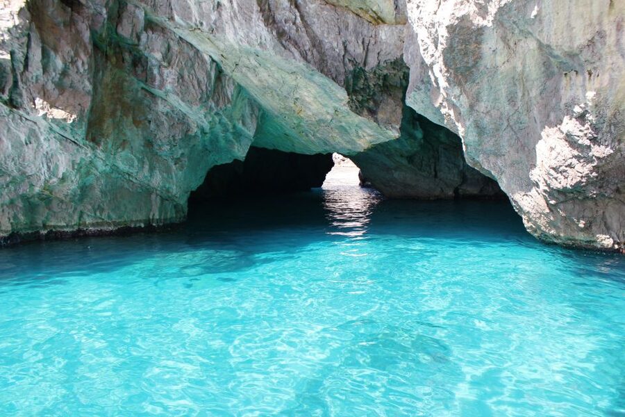 Capri: 2-Hour Boat Tour with Happy Hour - Happy Hour Drinks and Limoncello: Is It Worth It?