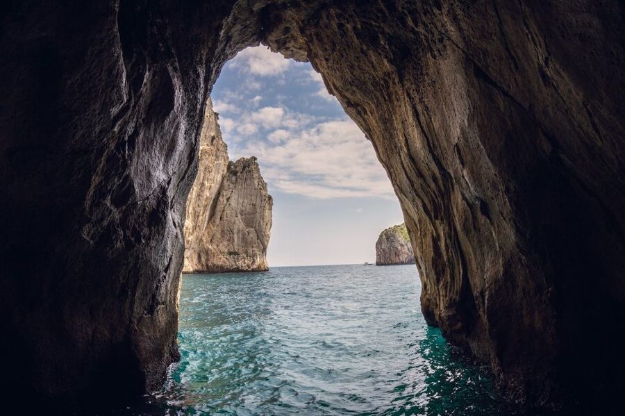 Capri: 2-Hour Boat Tour with Happy Hour - Boat Size, Comfort, and the On-Board Vibe