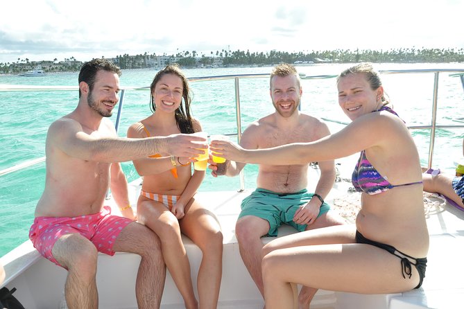 Catamaran Booze Cruise, Snorkeling & Punta Cana Coast View - Entering the Water at the Bavaro Beach Reef (With Real Guidance)