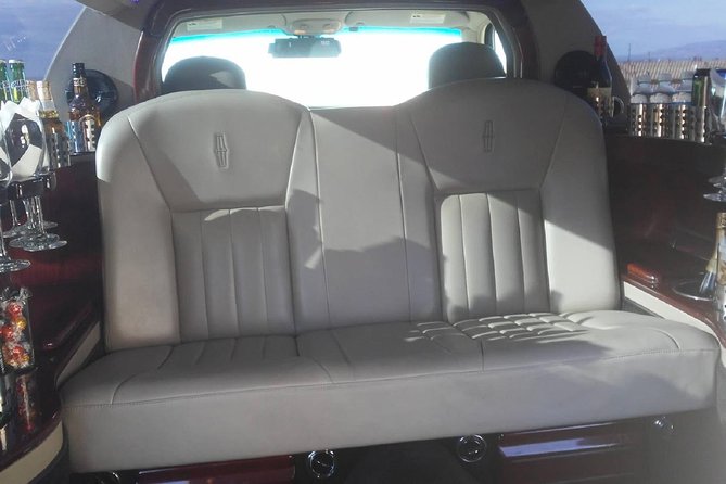 Deluxe Los Angeles 5-Hour Limo Tour with Drinks Included - Santa Monica Pier, Venice Beach, and the coastal shift
