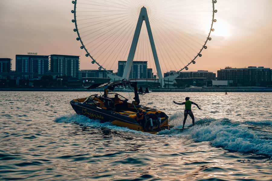 Dubai wakesurfing & wakeboarding: Snacks & drinks included! - Key Points to Know Before You Go