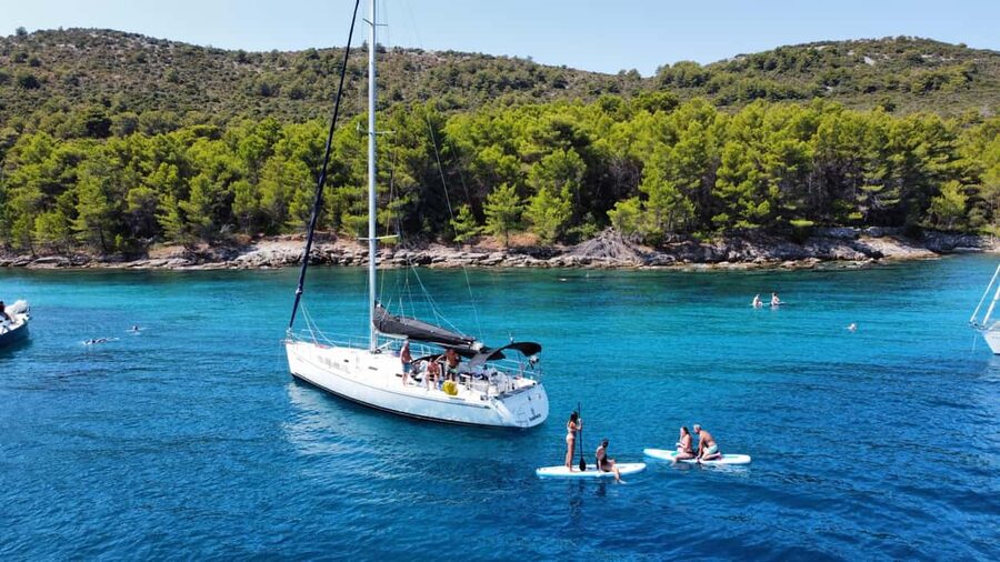 Elegant Day-Sailing Tour-Lunch&Drinks included - What you actually do on the water: sailing, SUP, snorkelling, swim breaks