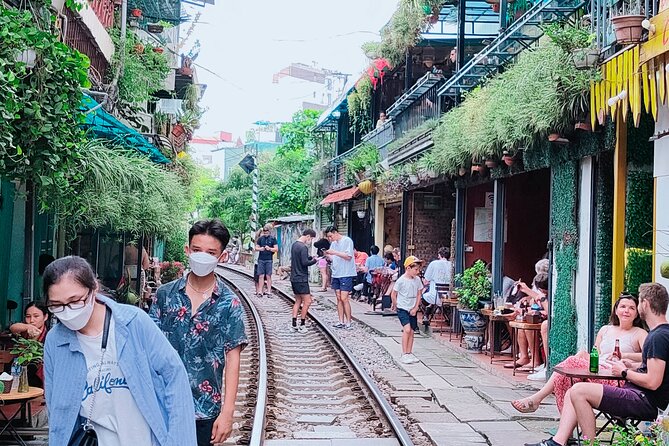 Hanoi city tour and drinking beside railway- group tour - Guide impact: when the day clicks, it’s often the person