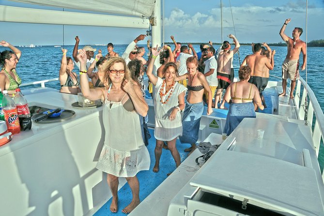 Happy Hour Sailing Cruise from Punta Cana - Food, Photos, and the Stuff You’ll Pay Extra For