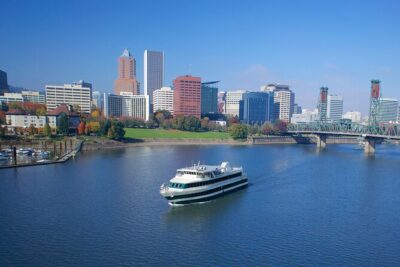 Happy Hour Sightseeing Cruise - Boarding at 1010 SW Naito Pkwy: Parking, the ramp, and where to sit
