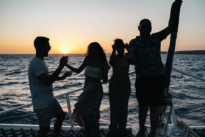 Happy Hour Sunset Cruise - Comfort and motion: what to do if you get seasick