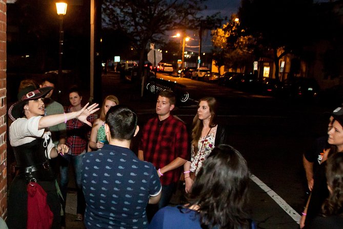 Haunted Washington D.C. Booze and Boos Ghost Walking Tour - The walking route: parks, hotels, and the spooky in-between