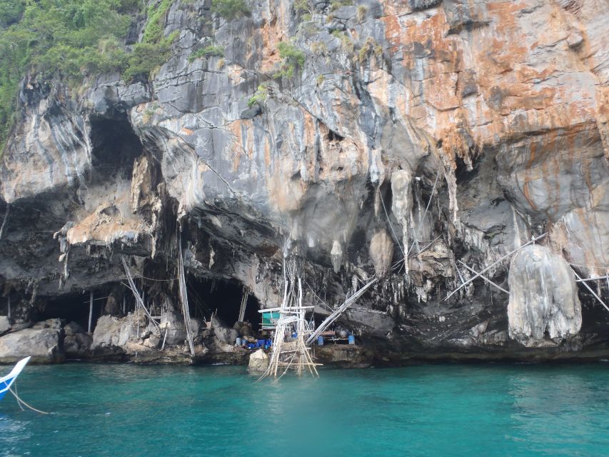 Koh Phi Phi: Captain Bob's Private Booze Cruise - Ko Phi Phi Le at Sunset: The Best Payoff on the Water
