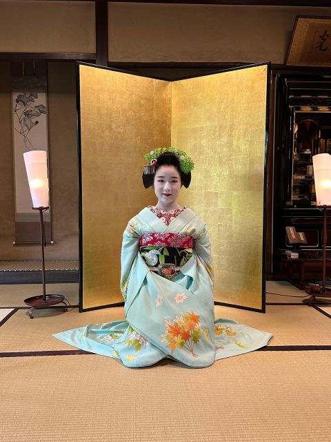 Kyoto: Maiko Happy Hour at a Historic Machiya - Photo Time With a Maiko: Why This Access Is Rare