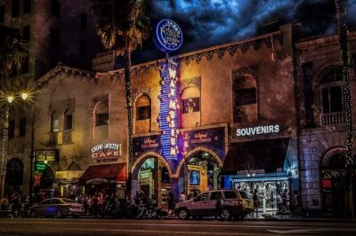 LA Ghosts Boos and Booze Haunted Pub Crawl - What $30 buys on this LA Ghosts Boos and Booze crawl