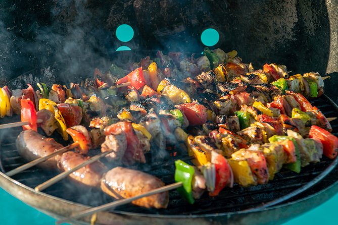 Laguna Grill - Private Boat with on-board BBQ and Drinks Included - On-board BBQ and drinks: how the meal keeps the day on track