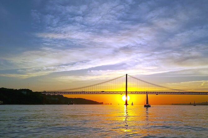 Lisbon Small Group Sunset Sailing 2h Cruise with Drinks Included - Key highlights you’ll feel right away