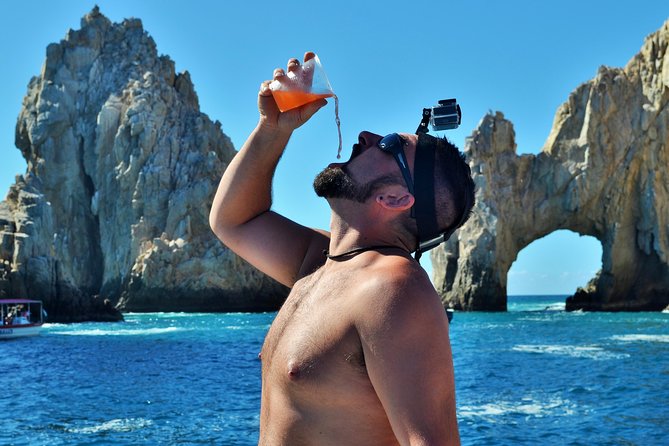 Los Cabos Sunset Booze Cruise - Who this Los Cabos sunset booze cruise suits best