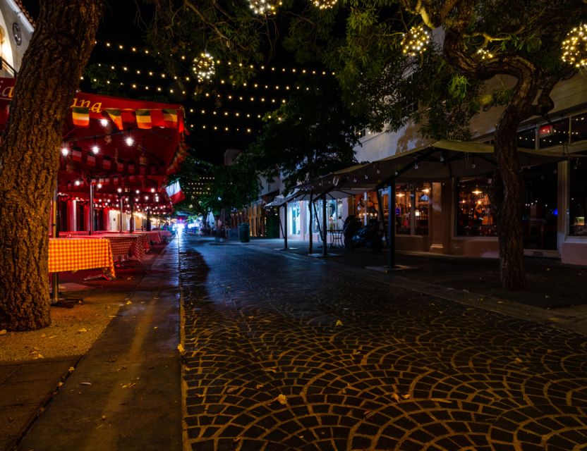 Miami: Ghosts, Boos and Booze Haunted Pub Crawl - Drinks and IDs: what you need in your pocket