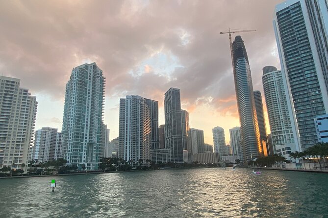 Miami Skyline: Happy Hour Cruise Music & Cash Bar - Happy Hour Drinks and Cash Bar Rules: Avoid the Ticket Confusion