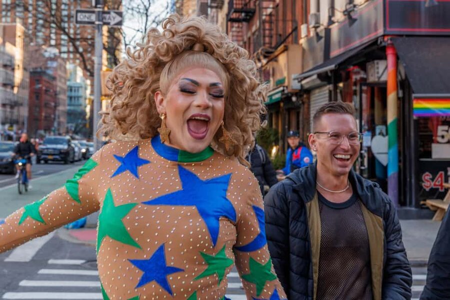 NYC: Drag Highlights - Bar Crawl & Show – Drinks Included! - Hell’s Kitchen starts the story at DBL