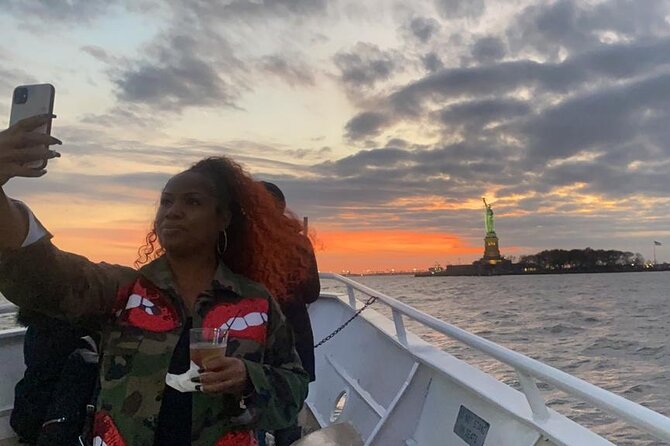 NYC Skyline lights Happy Hour and Cash Bar - The Route From Pier 36: Getting In Position for Big Views