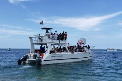 Party Boat / Booze Cruise and Snorkeling - Open Bar - Snorkeling in a Conservation Area: Coral, Fish, and a Brief Training Moment