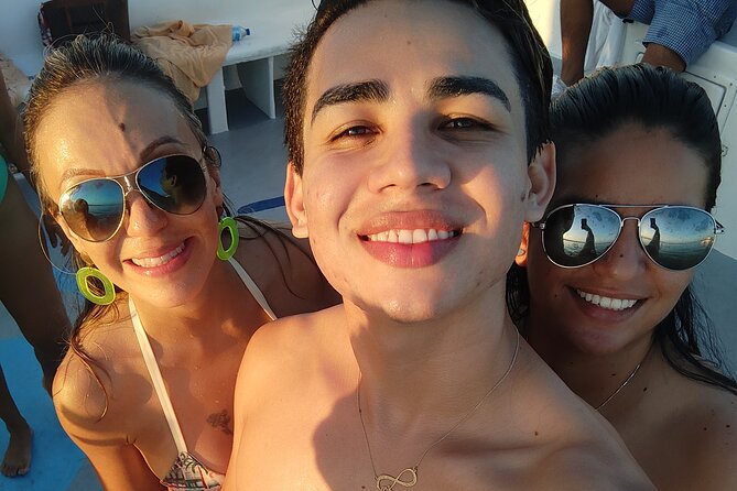 Party Boat / Booze Cruise and Snorkeling - Open Bar - Time on the Water: How the 4-Hour Flow Feels in Real Life