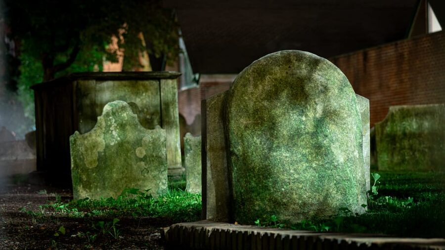 Philly Ghosts Boos and Booze Haunted Pub Crawl - Behind-the-scenes bank robbery talk: why it fits the haunt theme