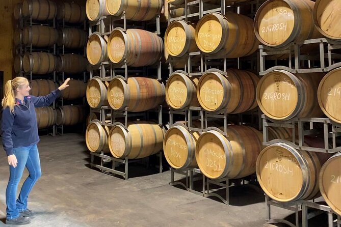 Port Macquarie Wine and Beer, Hastings Tasting Trail Tour - Stop 1 in Port Macquarie: boutique tastings plus local context