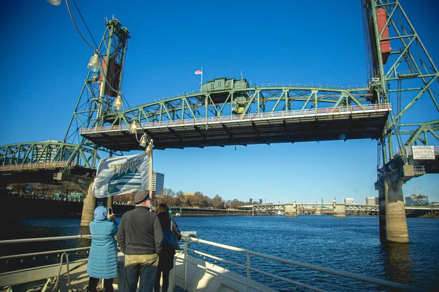 Portland: Happy Hour Sightseeing Cruise - Three decks, two comfort styles: where to sit during narration