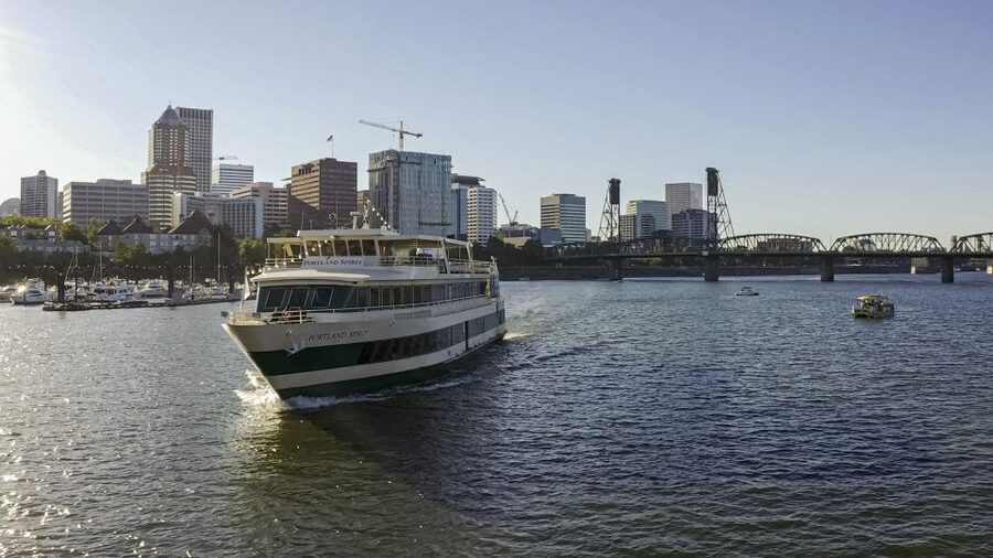 Portland: Happy Hour Sightseeing Cruise - What the narration adds (and how to get the most out of it)