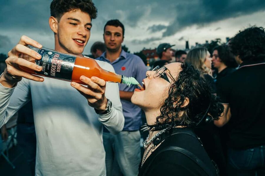Prague: Booze Cruise with Open Bar and Duplex Entry - Should You Book This Prague Booze Cruise with Duplex Entry?