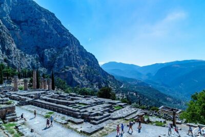 Private Delphi and Hosios Loukas Monastery - Great Lunch and Drinks Included - Delphi Archaeological Museum: Charioteer, sculptures, and what the site doesn’t explain