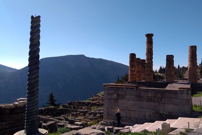 Private Delphi and Hosios Loukas Monastery - Great Lunch and Drinks Included - Local lunch and drinks: the best part of the day, done right