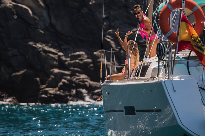 PRIVATE YACHT CHARTER VOYAGE, Food & Drinks included! - A private yacht charter in Tenerife that feels like it’s yours